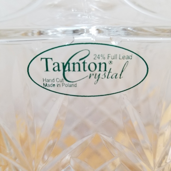 #10037 Vintage Taunton Crystal Engraved Decanter - Picture 3 of 11